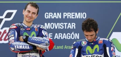 Lorenzo y Rossi, en el podio del Gran Premio de Arag&oacute;n. 