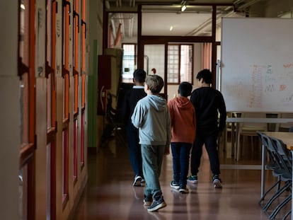 Alumnes de l'escola IE Mirades del barri del Carmel.