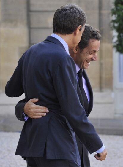 Zapatero y Sarkozy, ayer durante la visita del presidente español a París.