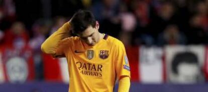 Messi, cabizbajo en el Calderón.