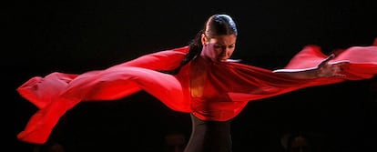 Sara Baras, en un momento de la interpretación de su <i>Carmen</i>.