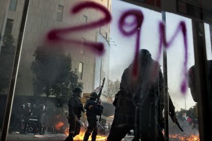 Aldarulls durant la vaga del 29-M.