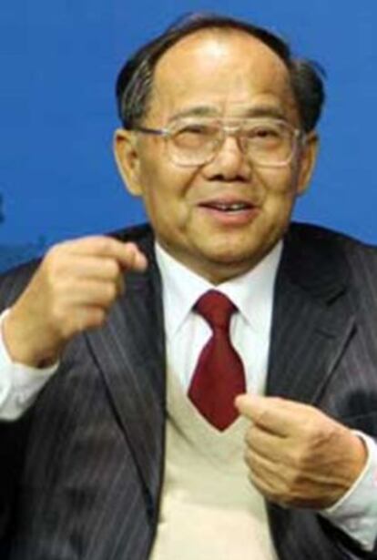 Lu Xueyi, sociólogo chino.