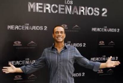 El actor Jean Claude Van Damme durante el photocall de "Los Mercenarios 2". EFE/Archivo