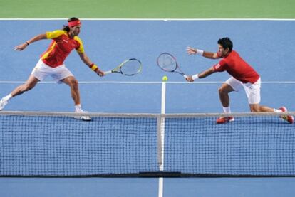 Feliciano López y Fernando Verdasco, durante el partido frente a los belgas Olivier Rochus y Steve Darcis.