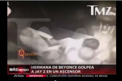 Captura de la pelea en el ascensor entre Solange Knowles, hermana de Beyonc&eacute;, y su cu&ntilde;ado, Jay Z.