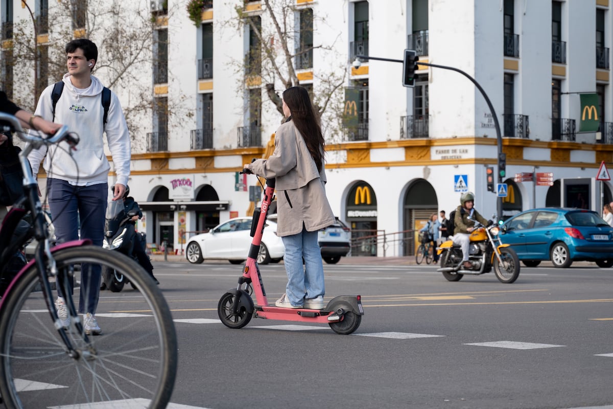 Fallece un niño de 13 años tras sufrir un accidente con un patinete que conducía en un municipio de Sevilla