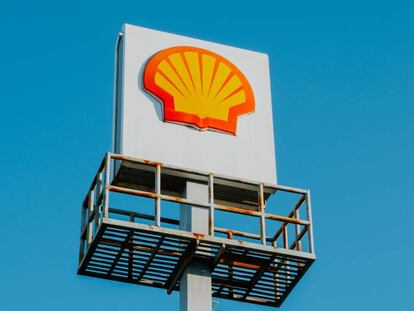 Un letrero de la compañía shell.