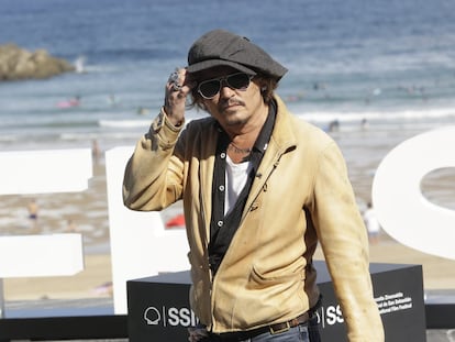 Johnny Depp atiende a los fotógrafos durante el pasado festival de San Sebastián.