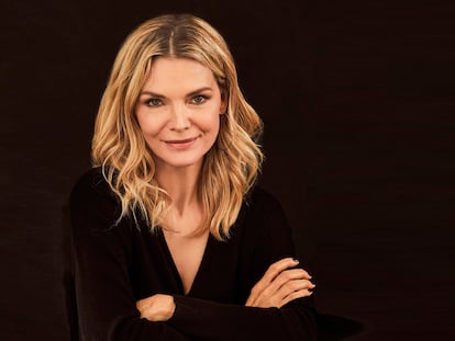 Michelle Pfeiffer lanza línea de fragancias (y no es lo que cabría esperar)