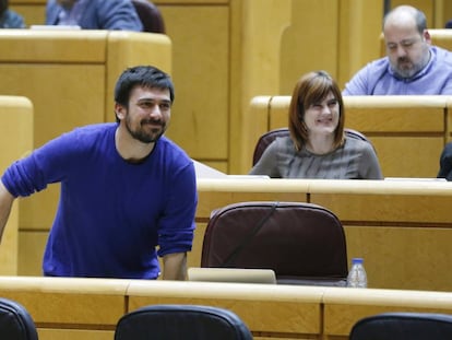 El líder de Podemos en Madrid, Ramón Espinar, en el pleno del Senado, donde también es portavoz.