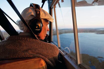 Para el multimillonario ecologista, los viajes en avioneta son imprescindibles para controlar lo que sucede en sus extensísimas propiedades.