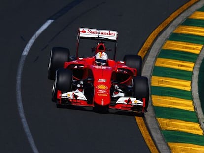 El Ferrari de Vettel, en los entrenamientos de Melbourne.