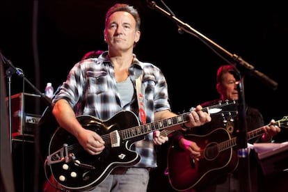Bruce Springsteen en un momento de su ensayo de ayer en El Molinón.