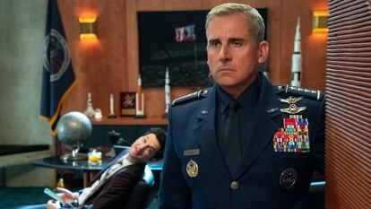 Steve Carell, en una imagen de la serie 'Space Force'.