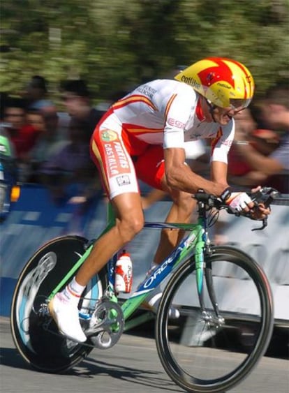 José Iván Gutiérrez, durante la contrarreloj del Mundial de 2005.