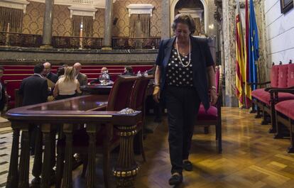 La regidora saliente de Valencia, Rita Barberá, se ha despedido de todos los concejales que no repetirán en el hemiciclo a partir del 13 de junio. "Que sepan que han entrado en la historia de Valencia", ha dicho.