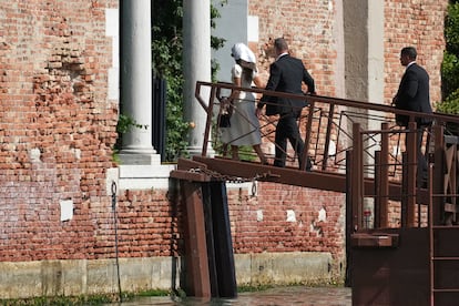 Lauren Sánchez, durante su llegada a la isla de San Giorgio, donde se casa este viernes 27 de junio con Jeff Bezos ante 250 invitados de lo más VIP del planeta.