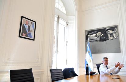 El jefe de Gabinete de Ministros, Agustín Rossi, durante la entrevista en la Casa Rosada, el 24 de febrero de 2023.