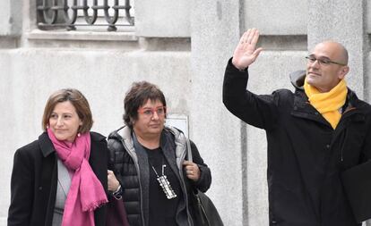 Carme Forcadell, Dolors Bassa i Raül Romeva arribant al Tribunal Suprem.