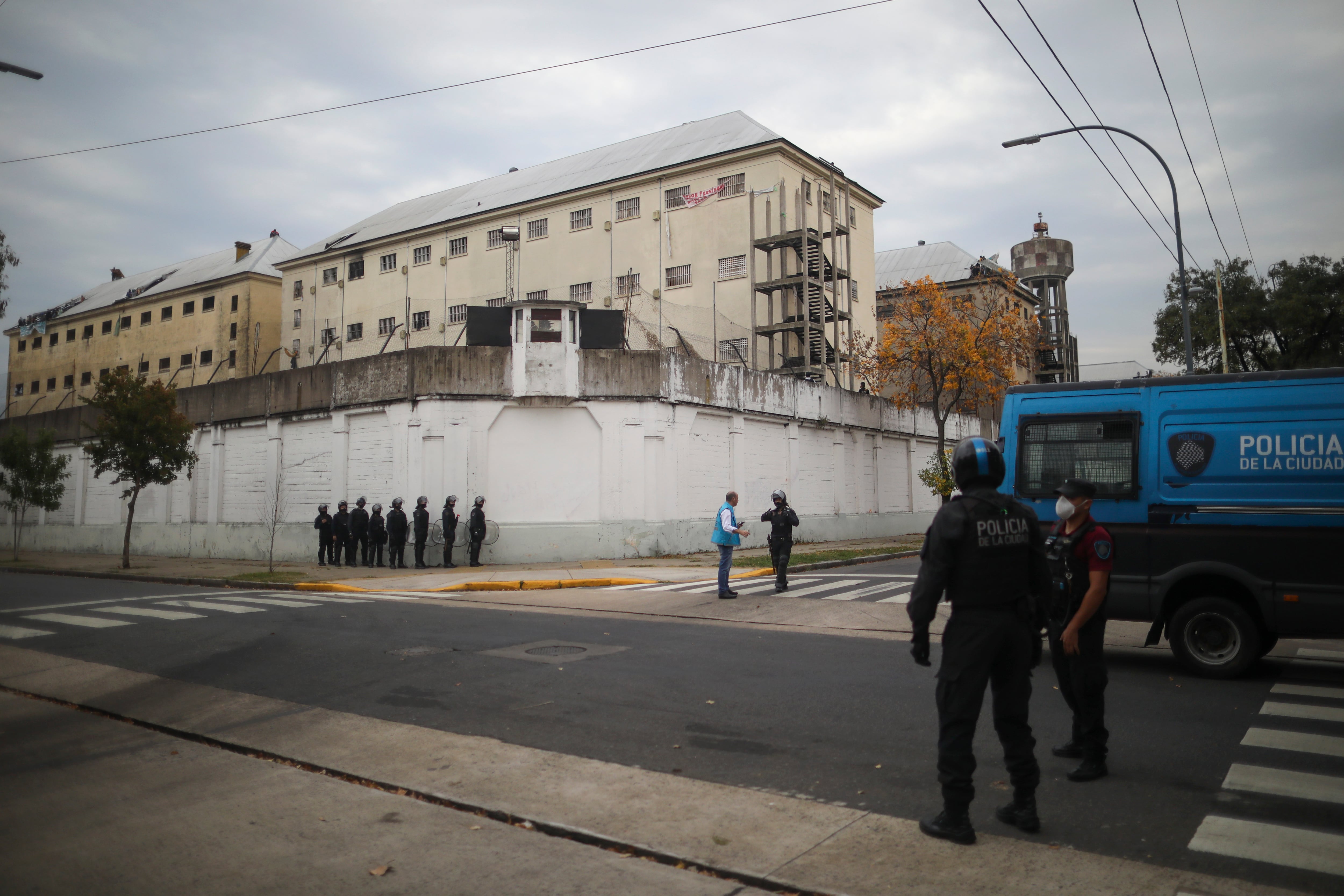 La última cárcel de Buenos Aires comienza a cerrar sus puertas antes de la visita del Papa