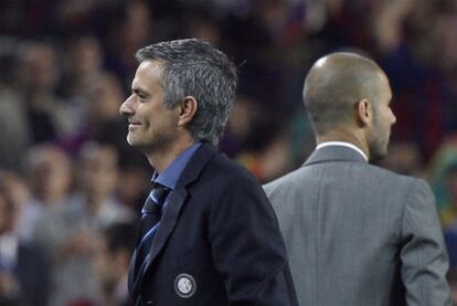 José Mourinho y Pep Guardiola, durante el partido de vuelta Barça-Inter en las semifinales de la Liga de Campeones.
