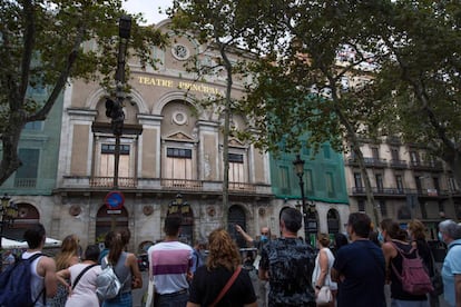 Al Teatre Principal (avui tancat) Lorca hi estrenà el 1935 'Bodas de sangre' i 'Doña Rosita la soltera'.