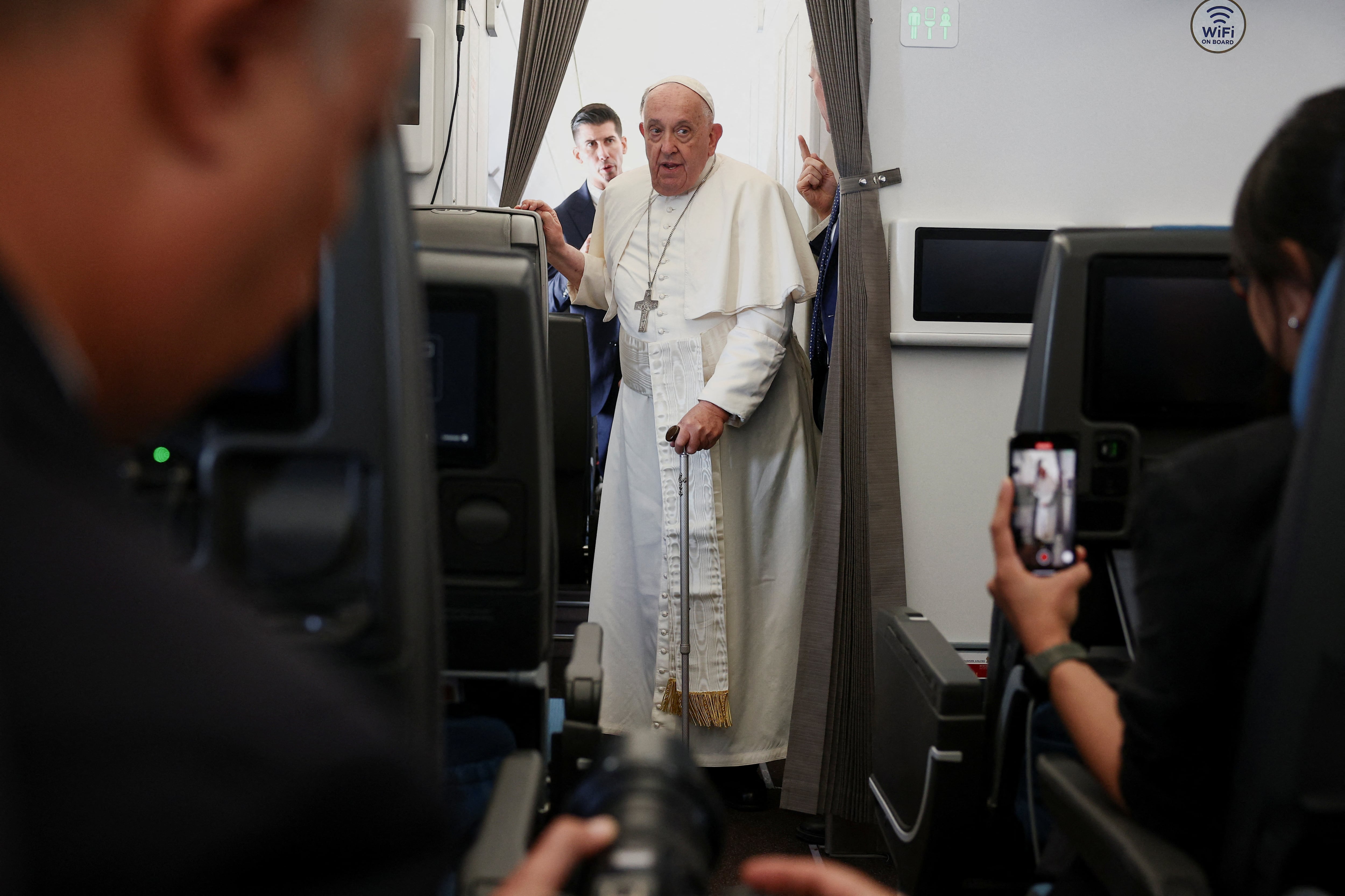 El papa Francisco confirma que está pensando en viajar a Canarias por la crisis migratoria 