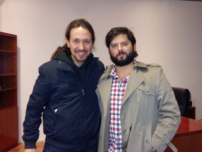 El presidente de Chile Gabriel Boric y el ex secretario general del partido Podemos Pablo Iglesias en 2019.