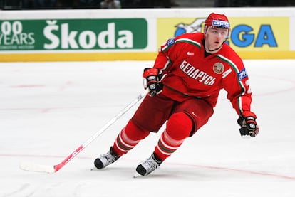 Konstantin Koltsov, en un partido de la selección bielorrusa en abril de 2005 en Viena.