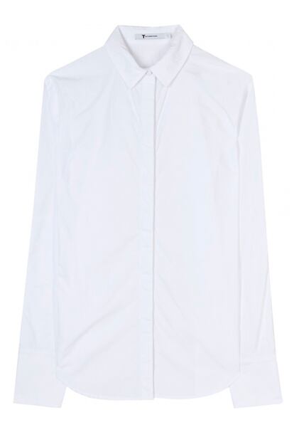 Camisa blanca de corte masculino, de T by Alexander Wang (156 euros)