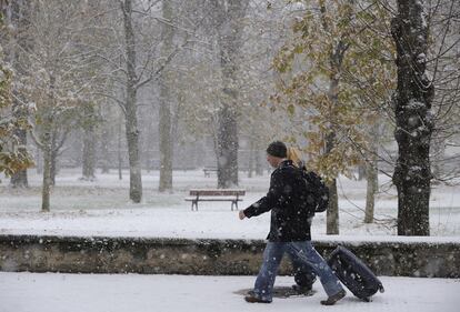 Vitoria ha amanecido bajo cero, a -1 grados, las temperaturas hasta bien entrado el día no han alcanzado valores positivos.