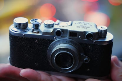 Falsas cámaras Leica fabricadas por niños de la calle