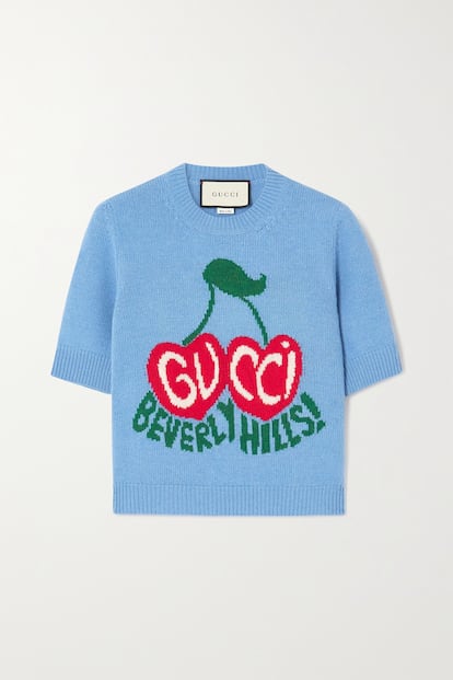 Las cerezas son las protagonistas de este jersey de manga corta de Gucci dedicado al exclusivo barrio de Los Angeles Beverly Hills. 790€.