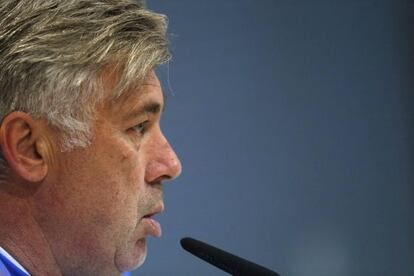 El t&eacute;cnico del Real Madrid, Carlo Ancelotti, durante la rueda de prensa