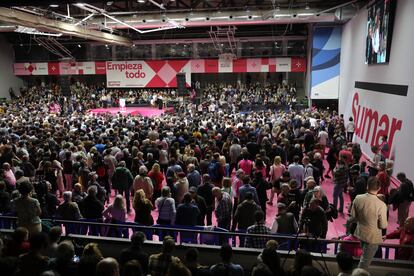 Vista general del polideportivo Magariños de Madrid, durante la presentación de la candidatura de Yolanda Díaz a las elecciones generales de este año. 