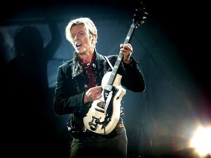 David Bowie, en su A Reality Tour, de 2003.