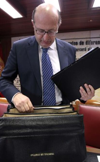 El presidente del Tribunal de Cuentas, Ramón Álvarez de Miranda, momentos antes de su comparecencia.