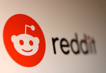 El logo de la red social de foros de internet Reddit.