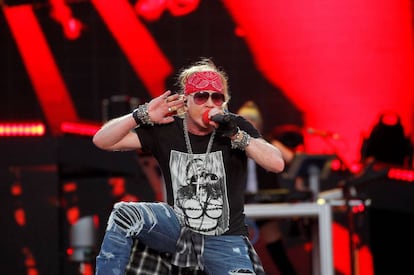 GRAF893. MADRID, 29/06/2018.- El cantante de la banda estadounidense Guns N' Roses, Axl Rose, durante el concierto del Download Festival celebrado esta noche en la Caja Magica, en Madrid. EFE/Víctor Lerena ***SOLO USO EDITORIAL/NO VENTAS/NO ARCHIVO***