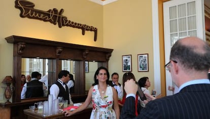 Invitados en el 'Ernerst Hemingway', el lunes.