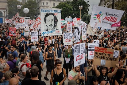 Los manifestantes llenaron la Plaza de Mayo y sus alrededores. 