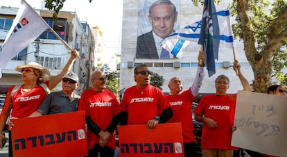 Protesto pedindo a renúncia de Netanyahu na sexta-feira, em Tel Aviv.