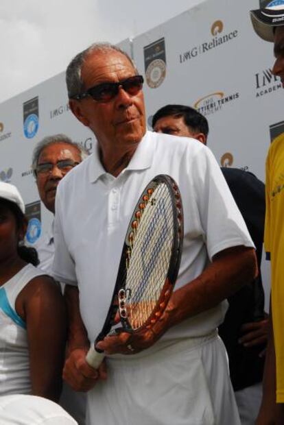 Nick Bollettieri, en una visita a la India.