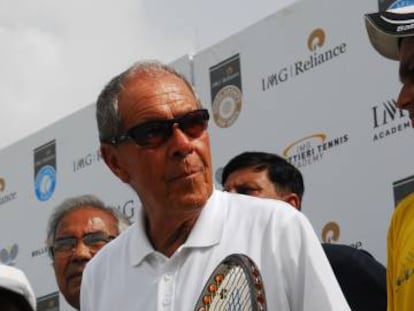 Nick Bollettieri, en una visita a la India.