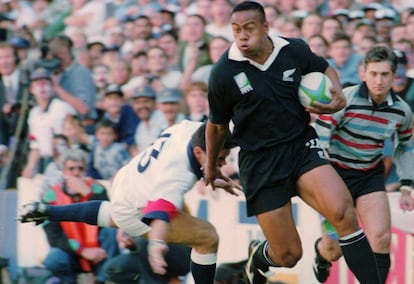 Jonah Lomu en la semifinal del Mundial de 1995 ante Inglaterra. 