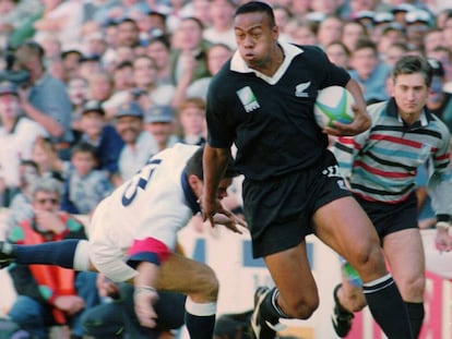 Jonah Lomu en la semifinal del Mundial de 1995 ante Inglaterra. 