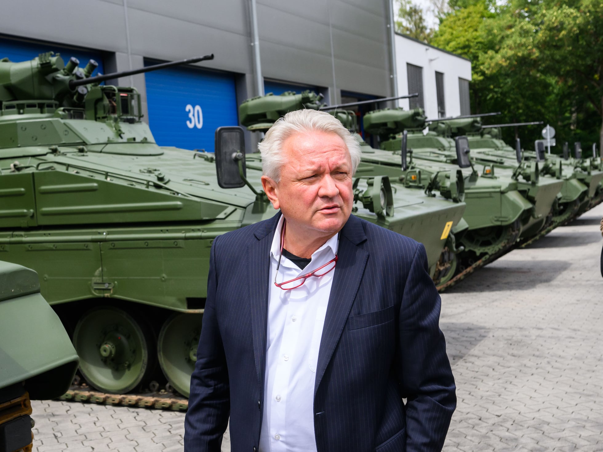 Guardaespaldas y seguridad extrema: así protege Alemania al presidente de Rheinmetall contra el que quiso atentar Moscú | Internacional | EL PAÍS