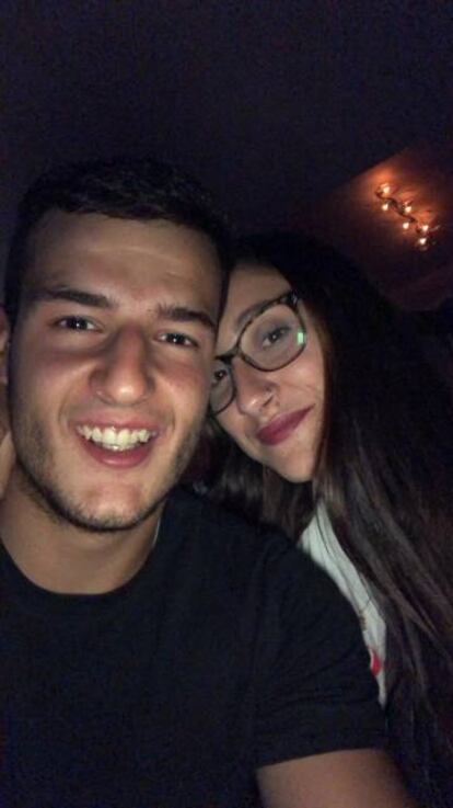 Víctor and his girlfriend Laura, in a photo provided by her.