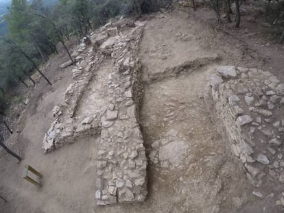 Una de las puertas de entrada al yacimiento de Samal&uacute;s, la antigua Lauro.